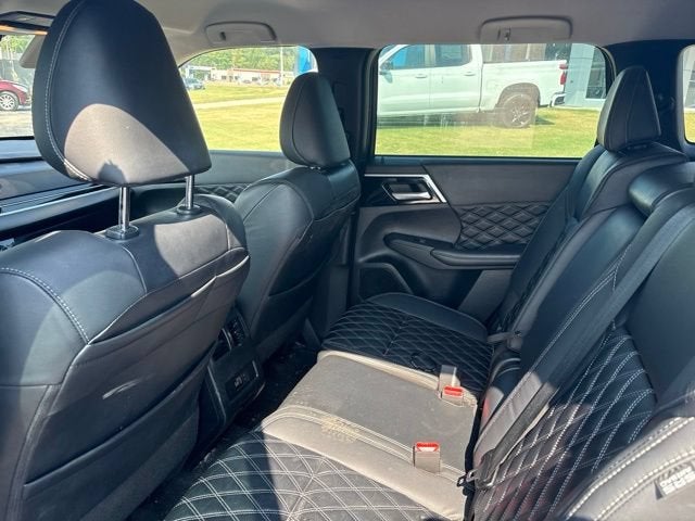 2022 Mitsubishi Outlander SEL