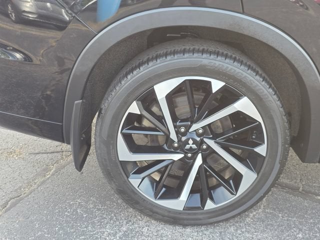 2023 Mitsubishi Outlander SEL