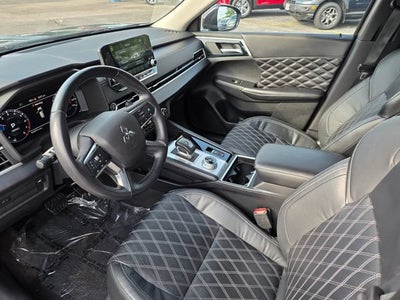 2023 Mitsubishi Outlander SEL
