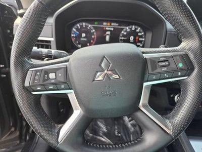 2023 Mitsubishi Outlander SEL