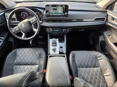 2023 Mitsubishi Outlander SEL