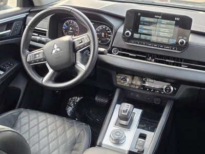 2023 Mitsubishi Outlander SEL