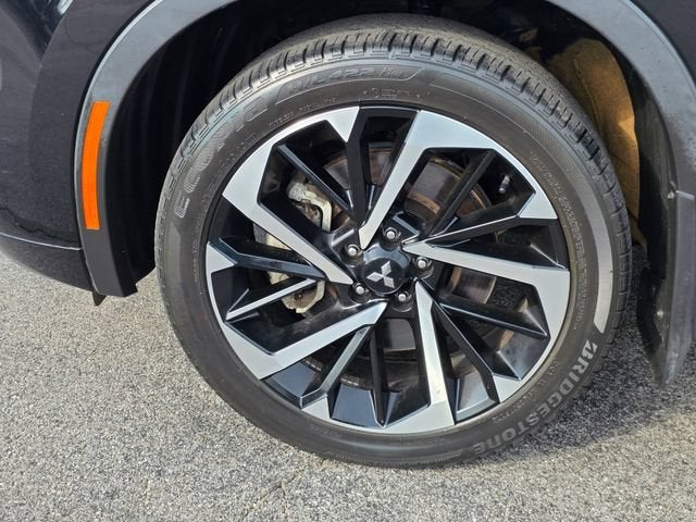 2023 Mitsubishi Outlander SEL