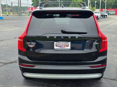 2022 Volvo XC90 Momentum