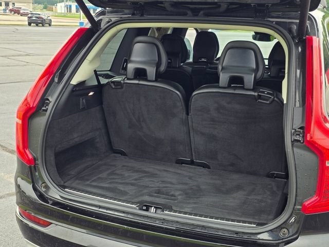 2022 Volvo XC90 Momentum