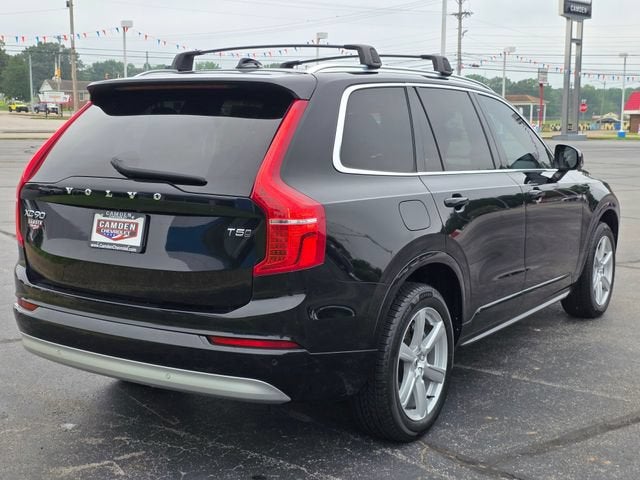 2022 Volvo XC90 Momentum