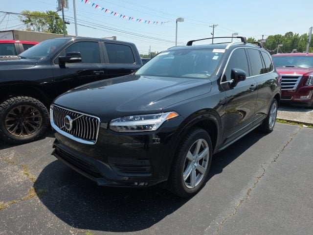 2022 Volvo XC90 Momentum