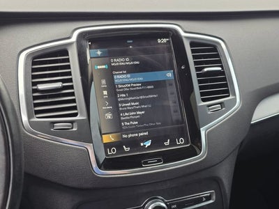 2022 Volvo XC90 Momentum