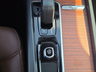 2025 Volvo XC60 Plus