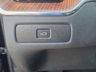 2025 Volvo XC60 Plus