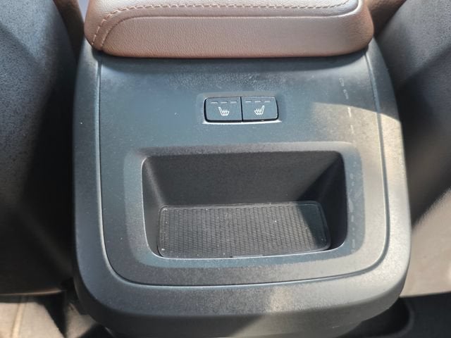 2025 Volvo XC60 Plus