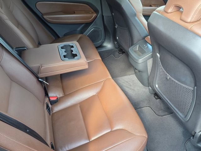2025 Volvo XC60 Plus