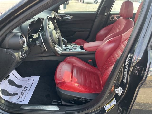 2023 Alfa Romeo Giulia Veloce