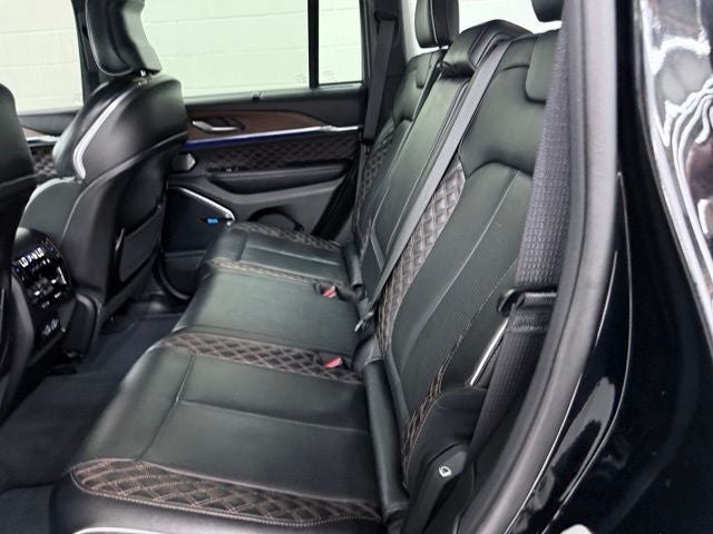 2022 Jeep Grand Cherokee Summit 4xe