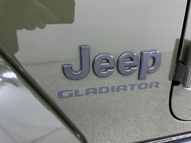 2022 Jeep Gladiator Willys