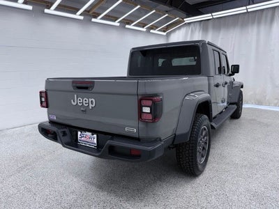 2022 Jeep Gladiator Overland