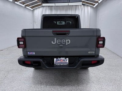 2022 Jeep Gladiator Overland