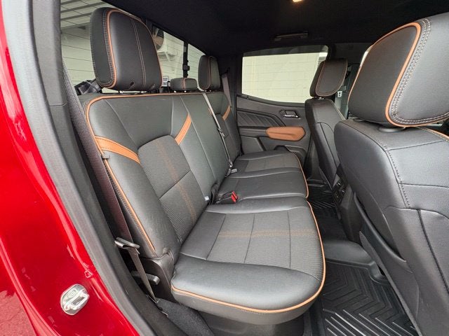 2025 GMC Canyon AT4