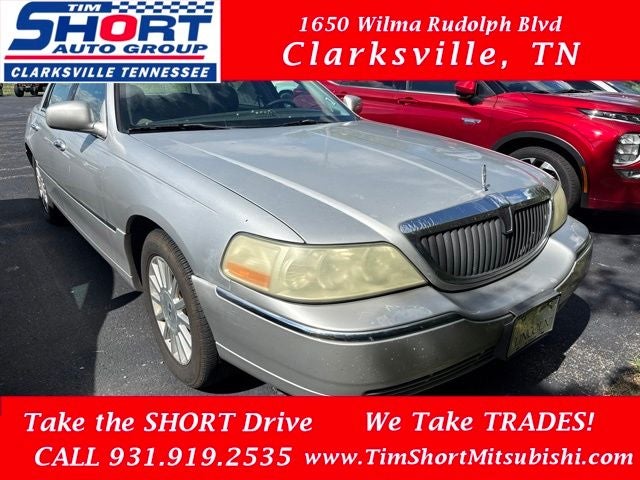 2003 Lincoln Town Car Executive