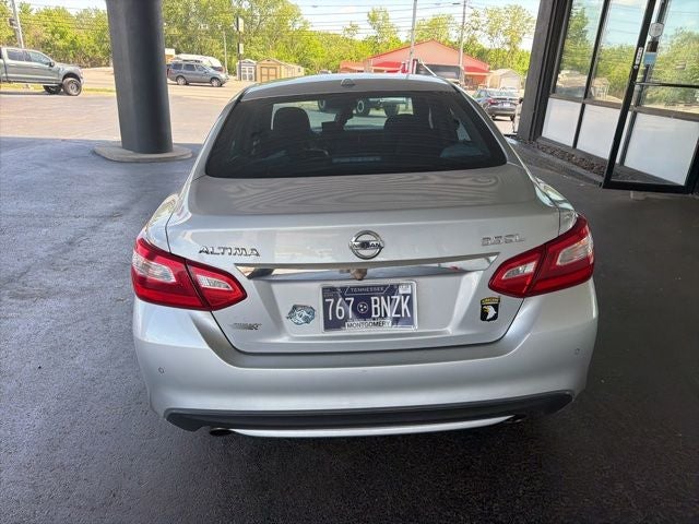 2017 Nissan Altima Base