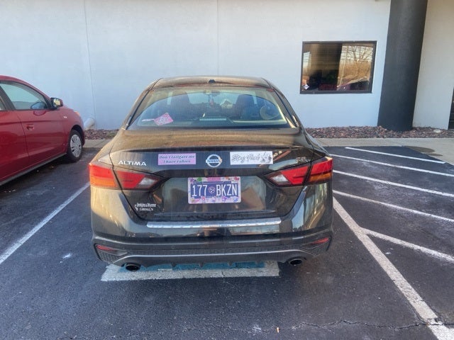 2022 Nissan Altima 2.5 SR