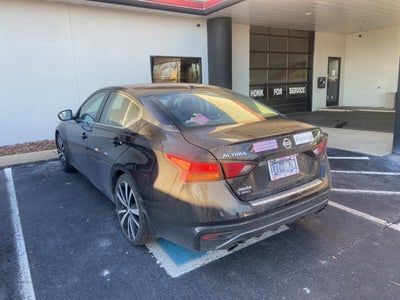 2022 Nissan Altima 2.5 SR