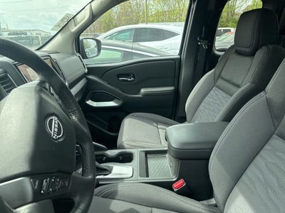 2024 Nissan Frontier SV