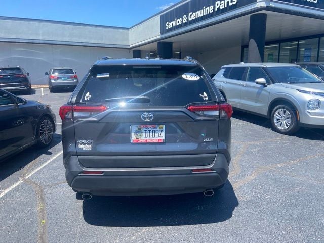 2019 Toyota RAV4 XLE Premium
