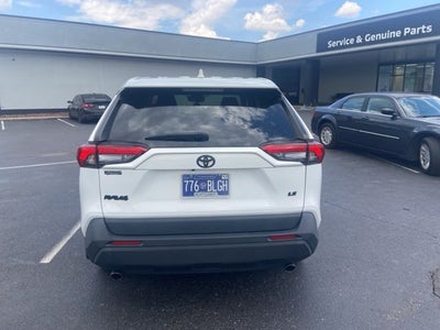 2022 Toyota RAV4 LE