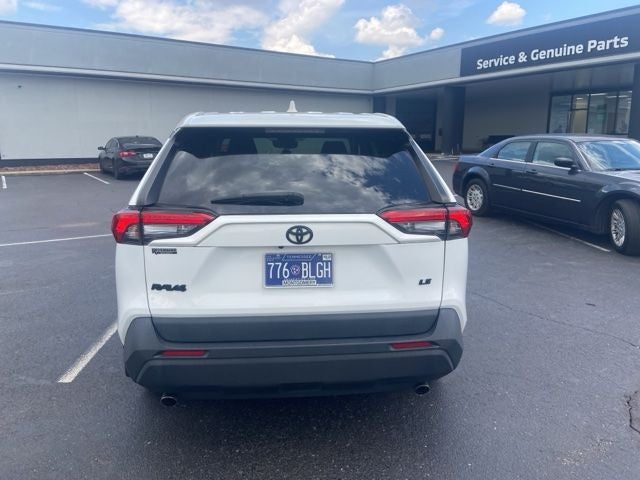 2022 Toyota RAV4 LE