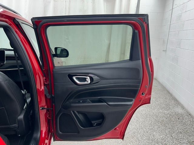 2023 Jeep Compass (Red) Edition
