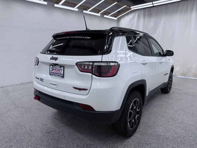 2025 Jeep Compass Trailhawk