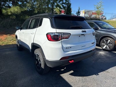 2025 Jeep Compass Trailhawk