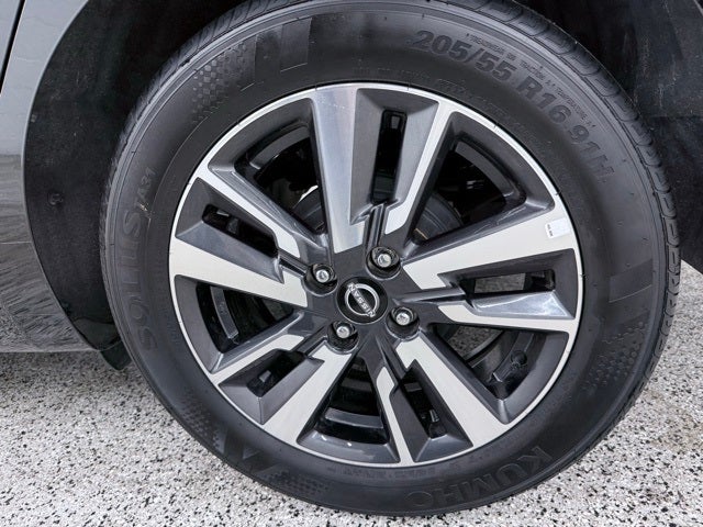 2025 Nissan Versa 1.6 SV