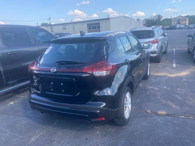 2023 Nissan Kicks S