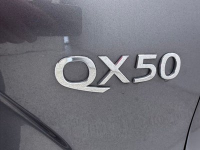2023 INFINITI QX50 LUXE