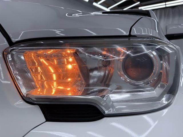 2019 Toyota Tacoma SR5 V6