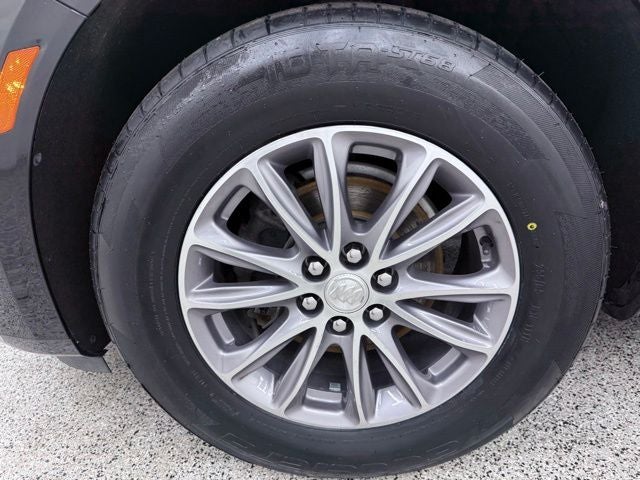 2022 Buick Enclave Essence