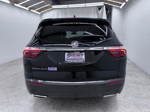 2022 Buick Enclave Essence