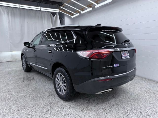 2022 Buick Enclave Essence