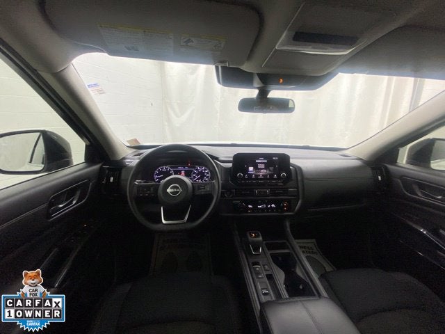 2025 Nissan Pathfinder S