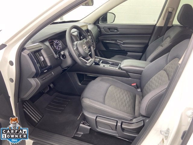2025 Nissan Pathfinder S