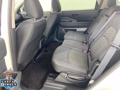 2025 Nissan Pathfinder S