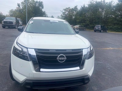 2025 Nissan Pathfinder S