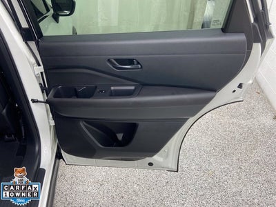 2025 Nissan Pathfinder S