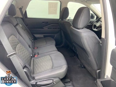 2025 Nissan Pathfinder S