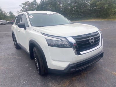 2025 Nissan Pathfinder S