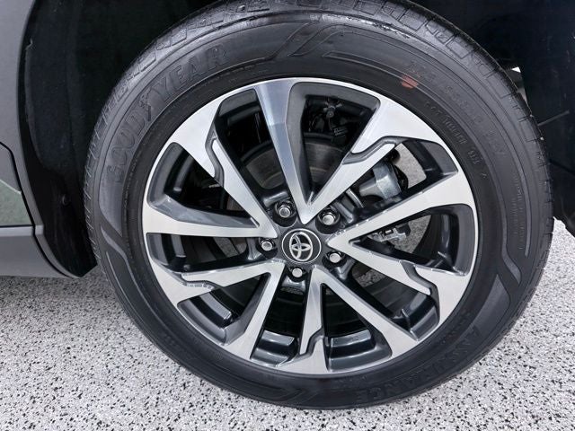 2025 Toyota Corolla Cross XLE