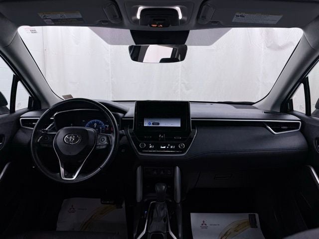 2025 Toyota Corolla Cross XLE