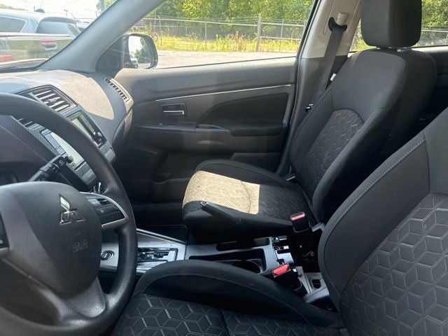 2024 Mitsubishi Outlander Sport 2.0 ES